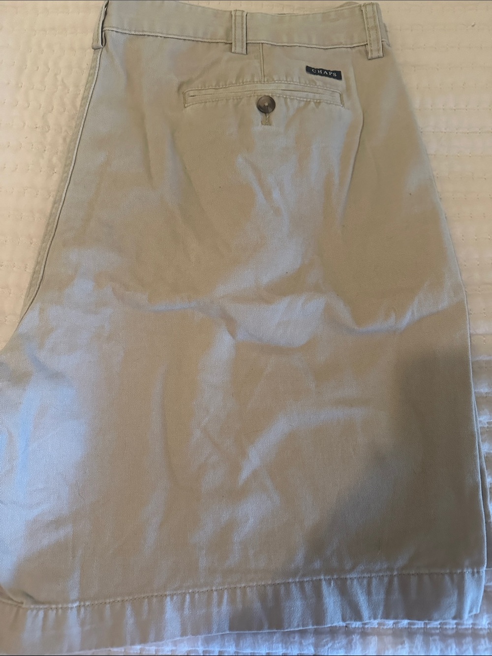 Excellent Chaps Men's Tan Chino Shorts 44  - Flat Front.